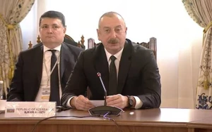 Prezident Buxarestdə plenar iclasda çıxış etdi - YENİLƏNDİ (VİDEO)