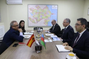 Muxtar Babayev Eskobar Stemman ilə görüşüb