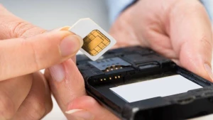 Azərbaycanda mobil nömrə dələduzluğu: İnsanlar bu yolla aldadılır - FOTO