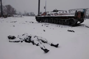 Rusiya ordusunda xaos - Komandir tankı əsgərlərin üzərinə sürdü