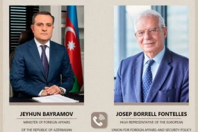 Ceyhun Bayramov Cozef Borel ilə telefon danışığı apardı