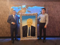 Elmar Məmmədov Ukrayna Milli Tibb Elmləri Akademiyasına hədiyyə etdi