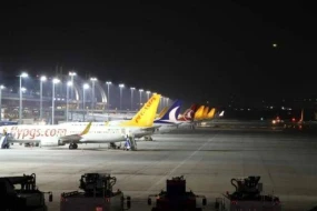 İstanbul hava limanında uçuşlar dayandırıldı