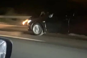 Ana oğlu üçün kapotda kilometrlərlə yol qət etdi - Qorxulu anlar