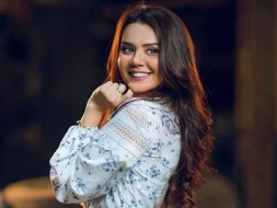 \"Çox şeyi yaxşı mənada anladım\" - Oksana Rəsulova (VİDEO)