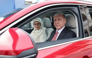 Ərdoğandan “bu “Togg” mənimdir” deyən xanımına maraqlı cavab - VİDEO