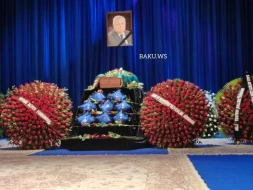 Azərpaşa Nemətovla vida mərasimi keçirilir - VİDEO