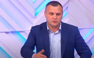 “15 il Azərbaycan futbolunu “böyrü üstə” qoy, sonra get Parisdə otur” - VİDEO