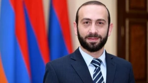 Mirzoyan Özbəkistana gedir
