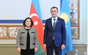 Sahibə Qafarova qazaxıstanlı həmkarı ilə görüşdü - FOTOLAR