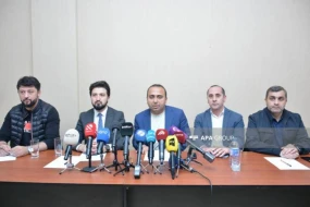 Azərbaycan İdman Mediası İrəvanda bayrağımızın yandırılması ilə bağlı bəyanat qəbul etdi - FOTOLAR