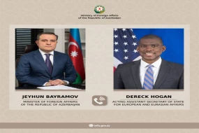 Ceyhun Bayramov ABŞ dövlət katibinin köməkçisi ilə telefonla danışdı