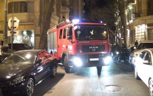 Azərbaycanda Tibb Kollecinin yataqxanası yanır - FOTO