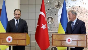 Hulusi Akar Ukraynanın infrastruktur naziri ilə görüşdü - FOTO