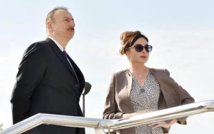 İlham Əliyev və Mehriban Əliyeva Zəngilan məscidinin açılışında iştirak ediblər - YENİLƏNİB