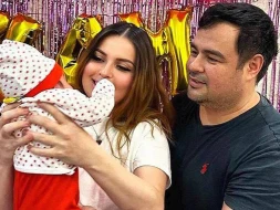 Sevda Yahyayeva: “Qızımıza baxmaq üçün ərimlə gecə növbəmiz var” - VİDEO