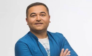 \"Müğənnilər tiktokerlərə pul ödəyirlər ki...\" - İlkin Həsəni