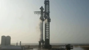 SpaceX Starship raketini yola saldı