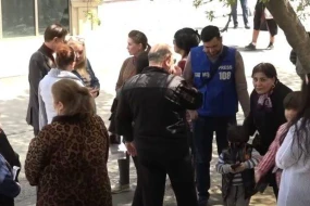 MTK bina sakinlərini evsiz qoydu - VİDEO