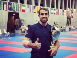 Rafael Ağayev Afrikada uşaqları sevindirdi