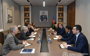 Ceyhun Bayramov ABŞ mərkəzinin nümayəndələri ilə görüşdü