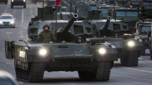 Yeni tanklar Ukrayna cəbhəsində - Bombalama başladı