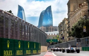 “Formula-1”: Lekler sıralama turunu ilk pillədə başa vurdu