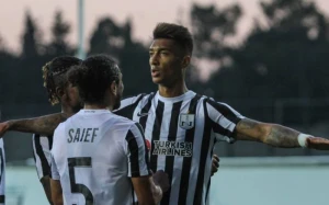 \"Neftçi\"nin aparıcı futbolçusu ZƏDƏLƏNDİ