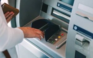 Xaricə gedənlərin nəzərinə! - Nağdlaşdırma limitləndi