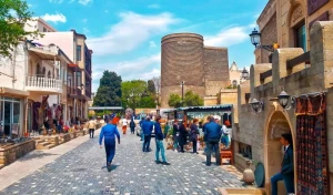 İçərişəhərdə söyüş söydü - Bu qədər CƏRİMƏLƏNDİ