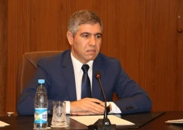 \"Bir sıra dərman məhsulları ucuzlaşa bilər\" - Vüqar Bayramov