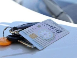 Xaricdə sürücülük vəsiqəsi alan şəxslər bu hallarda cərimə OLUNA BİLƏR