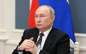 Putin onların məruzələrini dinlədi