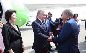 Şavkat Mirziyoyev Azərbaycana gəldi - FOTOLAR