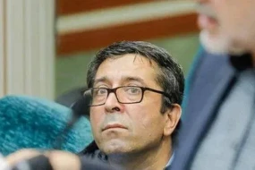 Molla rejimi güneyli həkimə verdiyi ağır cəzanı qüvvədə saxladı - FOTO