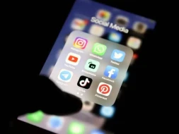 Sosial şəbəkədən istifadə edənlərə XƏBƏRDARLIQ: Buna aldanmayın – VİDEO