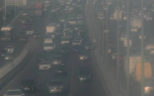 Bakıda körpünün üzərində qəza sıxlığa səbəb oldu