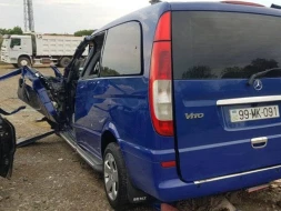 Hacıqabulda mikroavtobus 2 piyadanı vuraraq ÖLDÜRDÜ