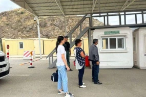 Mülki ermənilərin “Laçın” SBM-dan sərbəst keçidinə şərait yaradıldı - FOTO