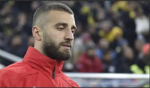 “Qalatasaray” daha bir futbolçu ilə yollarını ayırdı
