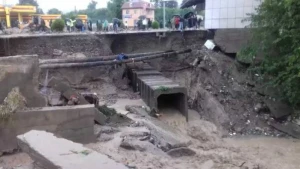 Tacikistanda güclü yağışlar 13 can aldı