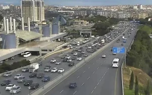 Paytaxtda bu yollarda tıxac var - SİYAHI