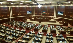 Milli Məclisin komitə iclası başladı - Gündəlikdə 15 məsələ var