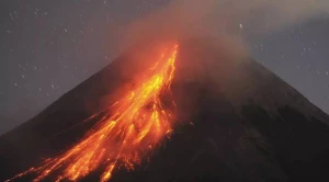 Merapi vulkanı püskürdü: 11 alpinist öldü, 12-i itkin düşdü