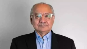Keçmiş səfir casusluq ittihamı ilə saxlanıldı