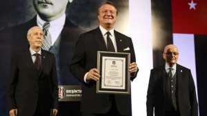 \"Beşiktaş\"ın yeni prezidenti ağ-qaraların əfsanəsini futbola rəhbər təyin etdi