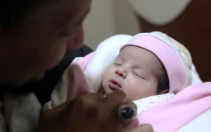 Lənkəranda 60 yaşlı qadın ilk dəfə ana oldu