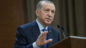 Yunan jurnalist Ərdoğandan soruşdu: “Bir gece ansızın gələcəkmisiniz?”
