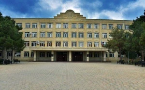 Universitetin iki dekanı işdən çıxarıldı