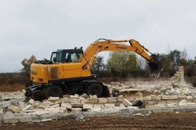 İmişlidə qanunsuz tikililər sökülüb - VİDEO